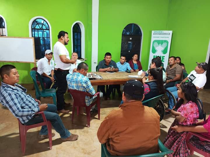UNECHISEC's tweet photo. Con #OrdenYTransformacion se merece impulsar educación Primaria y Secundaria en la región Semuy.

#YoSoyUNE 
#ÚneteALaUNE 
#unechisec 
#Afíliate 
Artículo 20 literal H Ley Electoral Y de Partidos Políticos. https://t.co/5hW28AKIkW