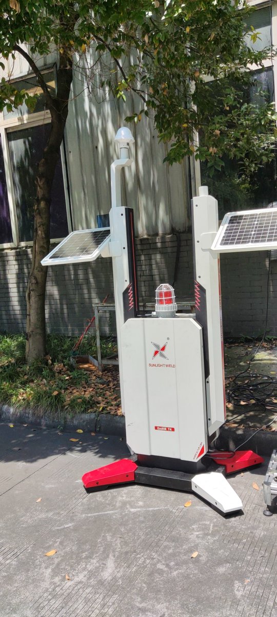 Sunlightweld's tweet image. The advantages of Sunlight lightning protection early warning system compared to similar products. more details:sltup.com/Lightning-Prot…
#lightningdetection supplier #lightningalarm #factoryprice for lightningprotection #electrostatic  #petrochemicals #aviation , #electricpower