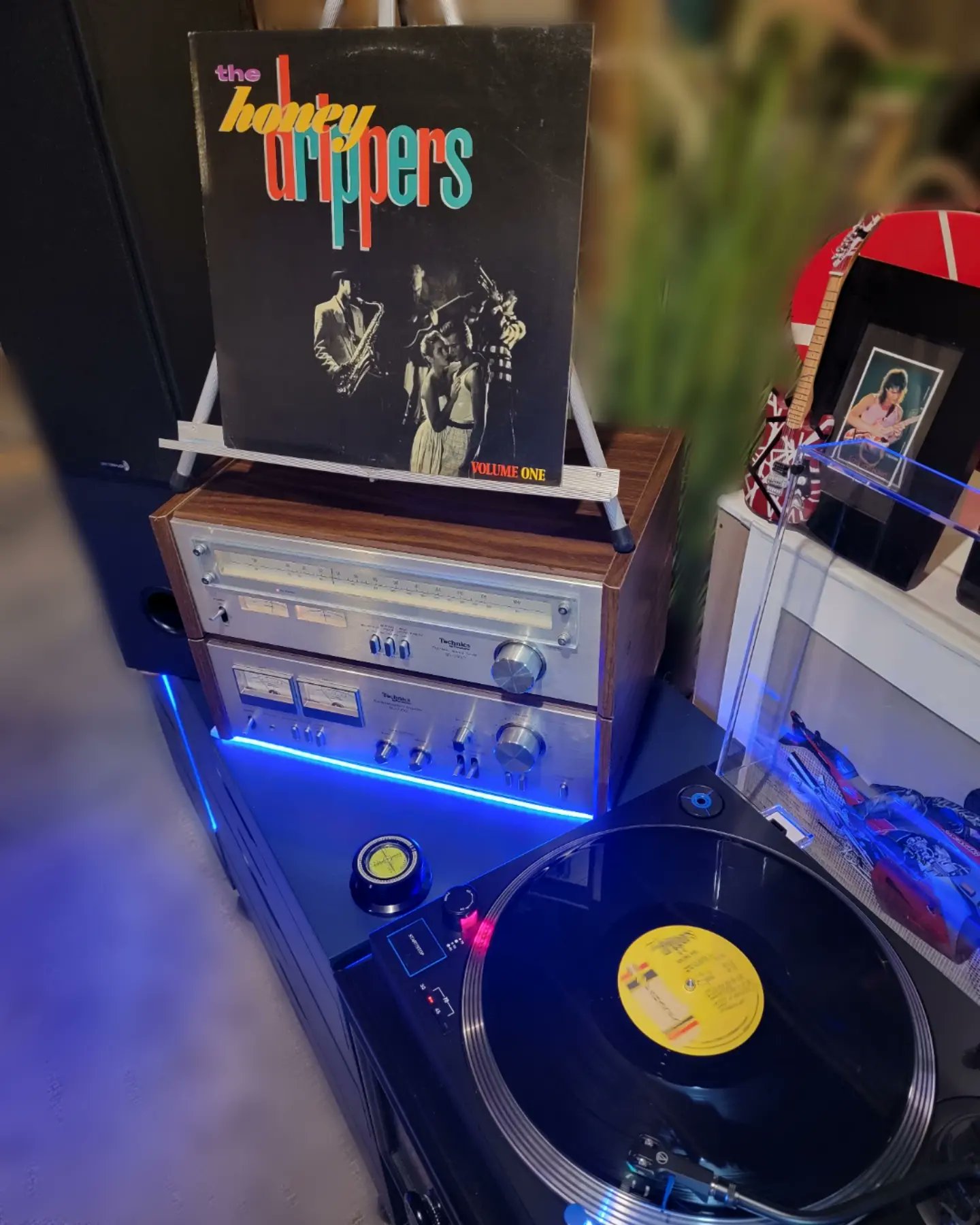 Guenther Graphics & Albums on Twitter "The Honeydrippers. Volume One