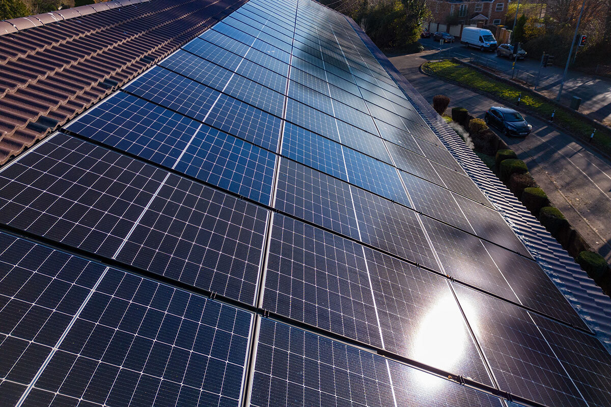 Certifi_Schemes's tweet photo. Residents of a block of flats in Cardiff are the first in the UK to benefit from the installation of #SolShare - technology which allows multiple flats to be connected to a single rooftop solar system @Allume_Energy  https://t.co/ZyK310t8Cc #solarpv #renewables #solarenergy https://t.co/rKXtXuumdw