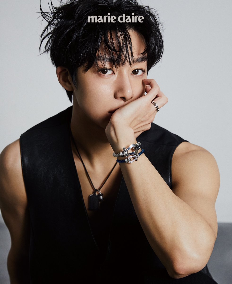 marieclairekr's tweet photo. #제작협찬 #Coverstory 소년 같은 말간 얼굴과 어른스러운 태도 그사이 어딘가의 #형원 과 #프레드 의 찬란한 조우. 가감 없는 모습을 드러낸 그의 모습을 화보로 만나보세요.
@OfficialMonstaX https://t.co/JZtgUKNcpv