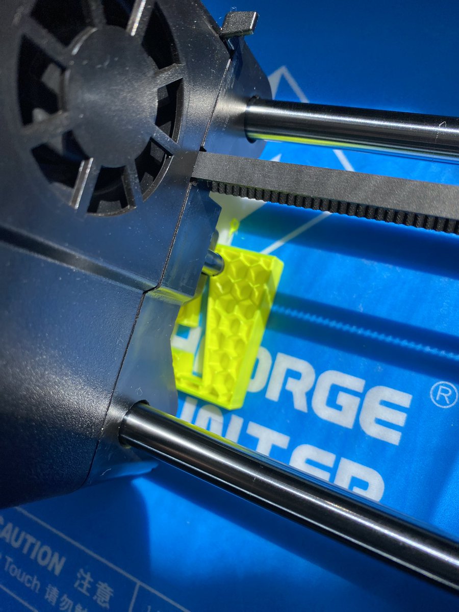 missjessm's tweet image. Had year 8 Tech playing with @tinkercad today, following on from their @splat3d isometric drawings. The shift from paper to digital was super exciting, so we quickly put one design through the #3Dprinter to see the whole design process #lotstolearn @MosmanHS #edchat