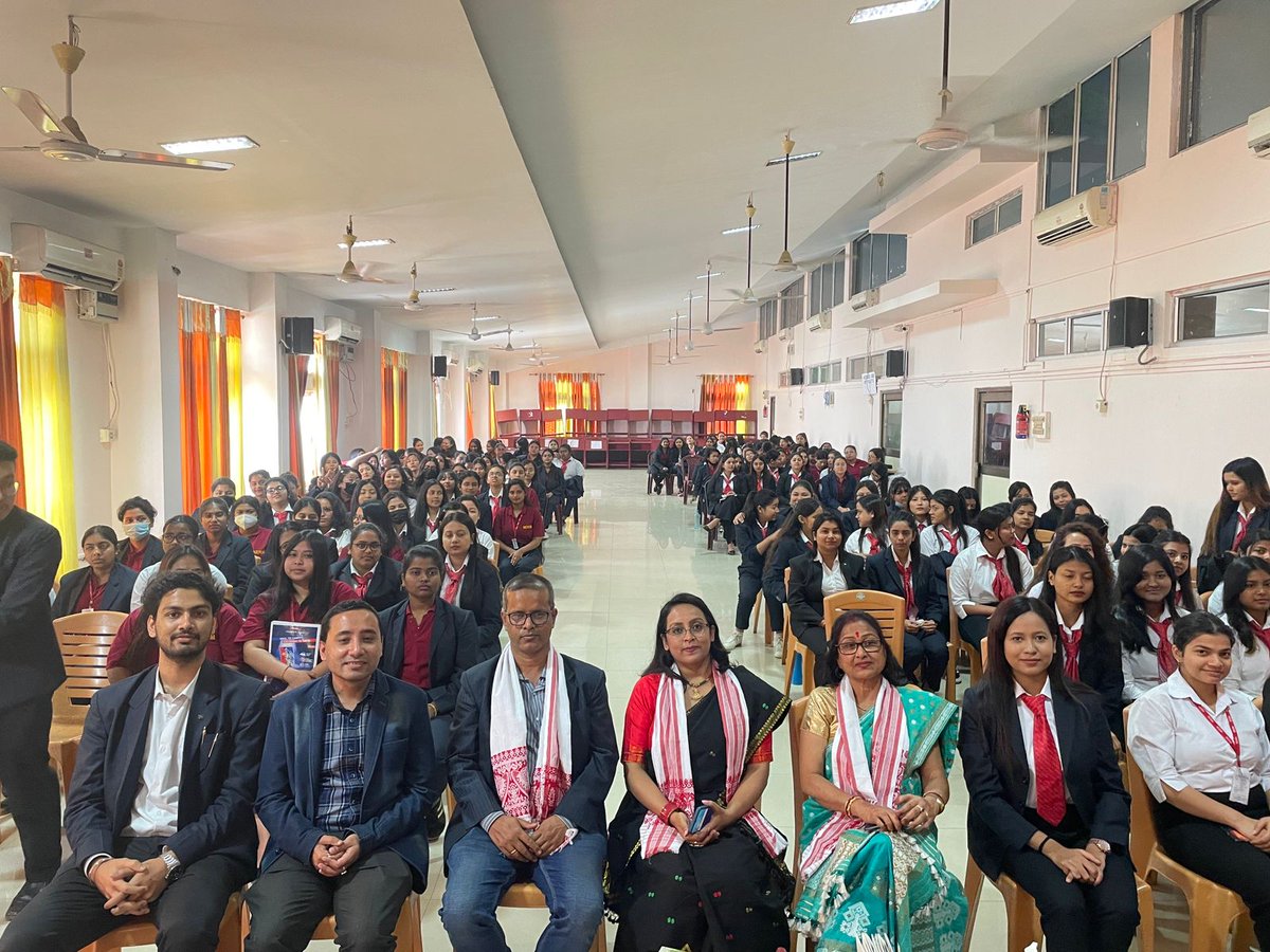rumi_borah's tweet photo. It was a great session on women entrepreneurship at the Nerim group of institutions and encouraged to meet young minds 🌸🙏
#Janitri #Nerim #Wicci https://t.co/1Cbiqz0lYI