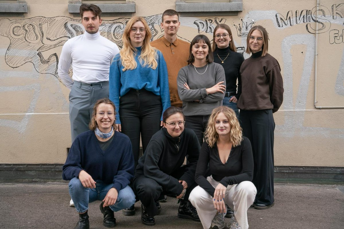 JJS_CH's tweet photo. Neue Gesichter bei den JJS! 

An der diesjährigen Mitgliederversammlung der Jungen Journalistinnen und Journalisten Schweiz gab es Wechsel in Vorstand und Co-Präsidium. Willkommen an die Neuzugänger:innen! 

👉https://t.co/JADQ7JWWCY https://t.co/S0Ea9fOztg