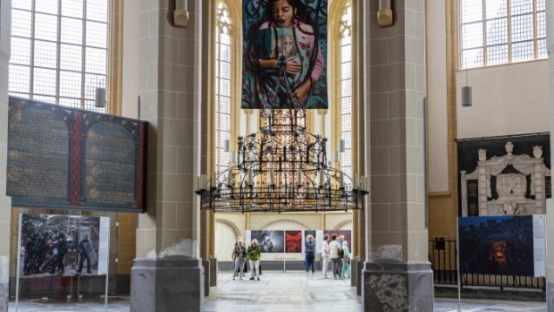Stichting Zutphen: Doen! draagt World Press Photo in Zutphen over aan Walburgiskerk -  contactzutphen.nl/l/446112