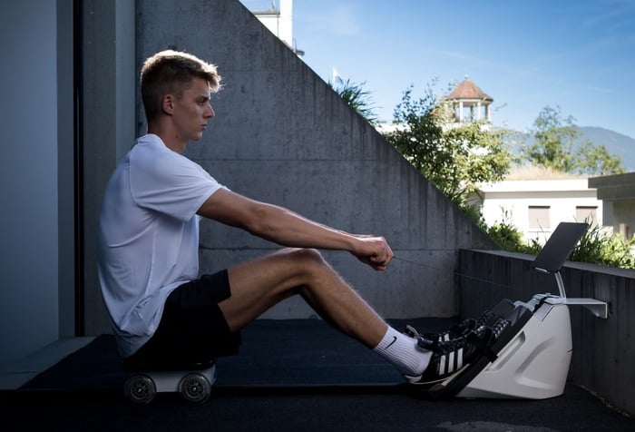 GeekyGadgets's tweet image. ROWBRO compact indoor rower dlvr.it/SjhQHW