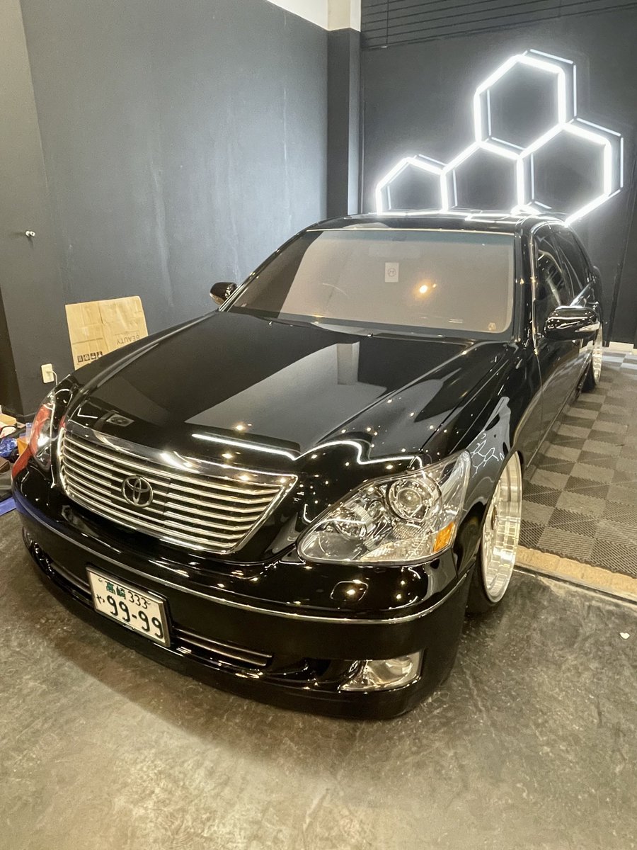 9c9e9l9's tweet photo. 自社オリジナルコーティング剤・メンテナンス剤をご紹介✨

①リコートX→税込3,300円
ガラス系コーティング剤【艶、撥水】

②リスポット→税込3,300円
頑固なウォータースポット等除去剤

2本以上ご購入で送料無料になります🚚

お問い合わせに関してはDMまで📲📨

RT🔁宜しくお願い致します🙇‍♂️🙏 https://t.co/59ZObNj6pj