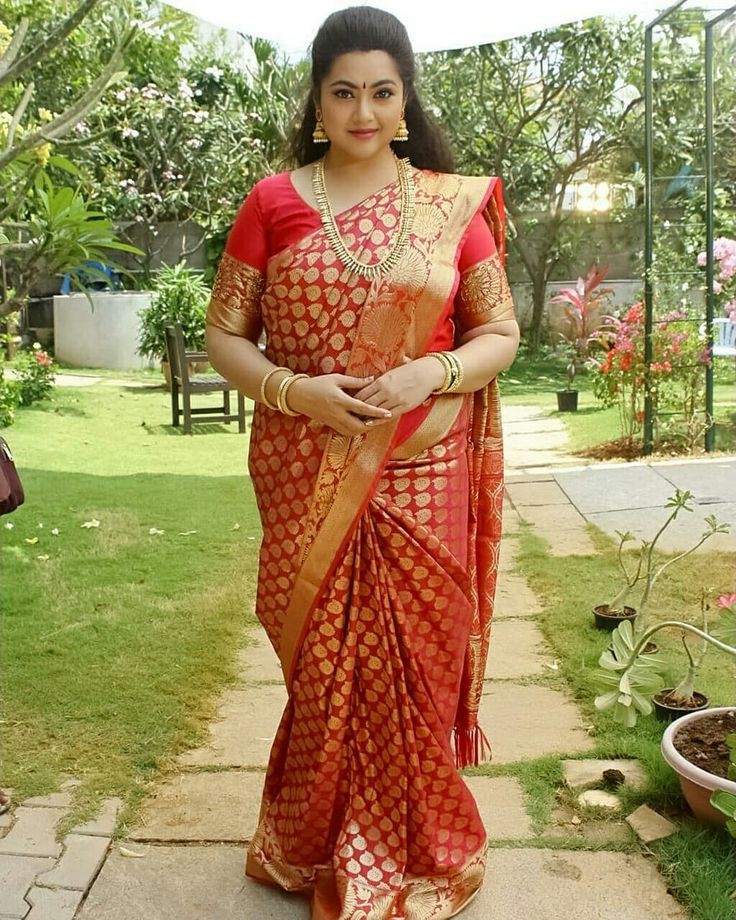 Actress Meena Homely Look, Hot Meena Tamil Aunty