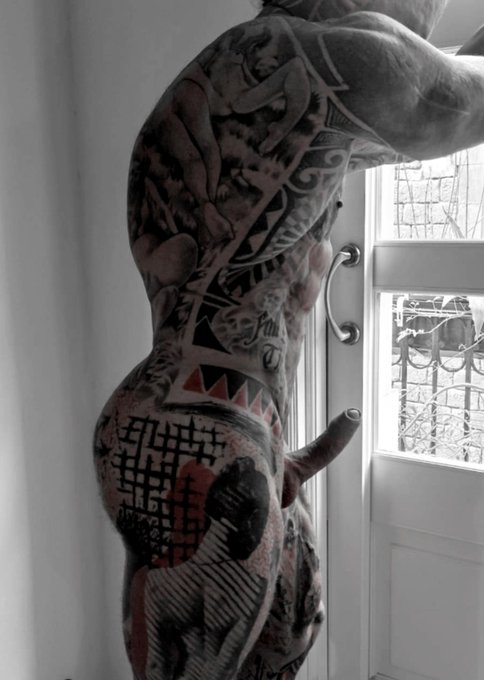 Rob Diesel - Pic from yesterday..after my shoot!!! More coming up on my onlyfans..SUBSCRIBE!!! https://t.co/0WlcRciObO https://t.co/kNHSGVoZi2