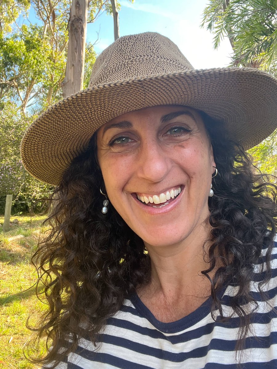 fiona_basile's tweet photo. In my latest blog, The Joy of Being Disconnected, I’ve taken some time to reflect upon my recent experience of house-sitting on a small bush block just outside the quaint and historic seaside town of Port Fairy, on the south-west coast of Victoria: https://t.co/Uwma4PV6i0 #travel https://t.co/lNMpJcH3zW