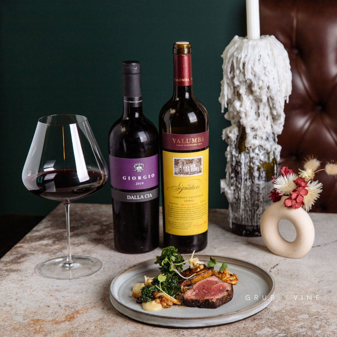 TASTING MENU SPOTLIGHT 

Beef Sirloin, Parsnip, Black Garlic, Shimeji &amp; Kale Ragout, Mustard Seeds, Beef Jus 
(Dalla Cia Giorgio Bordeaux Red Blend 2018 | Yalumba The Signature Barossa Red Blend 2016)

Book via the link &gt; grubandvine.co.za/welcome/