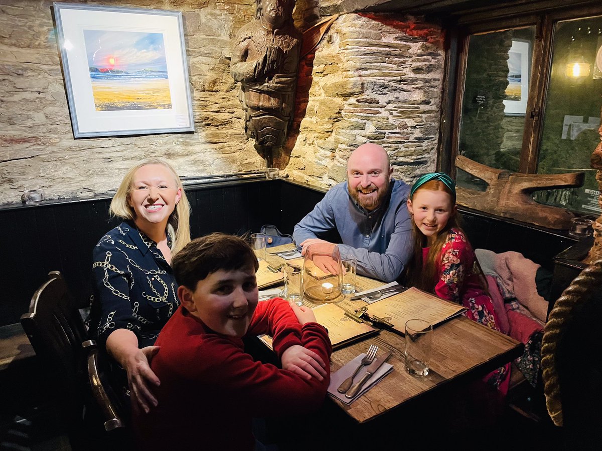 TomLong78's tweet photo. Slightly unusual taxi to dinner last night… @Burgh_Island #SeaTractor #PilchardInn #SundayNight #HalfTerm #Devon https://t.co/KyUPOajzRv