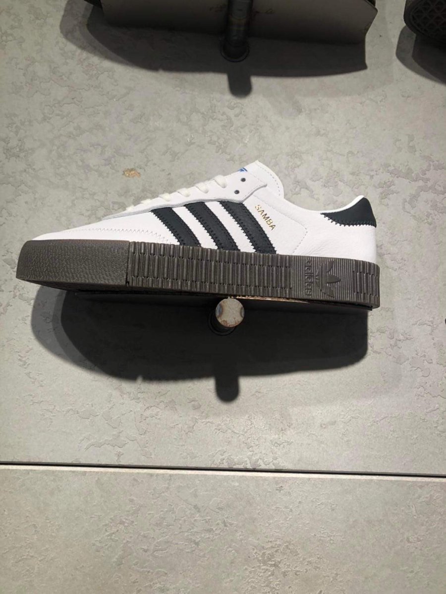 CandysWstore's tweet photo. คนญี่ปุ่นหิ้วเกินมาอีก 1 คู่ค่า
Adidas sambarose แบบเจนนี่ ราคา 4,590 มัดจำ 2,000 บาท ไซส์ 24.5 นะคะ ของถึงไทยประมาณต้นเดือนหน้าค่ะ
#adidas #adidasthailand #adidassamba #adidasoriginals #sambarose #adidassambaog https://t.co/IMgUttErXF