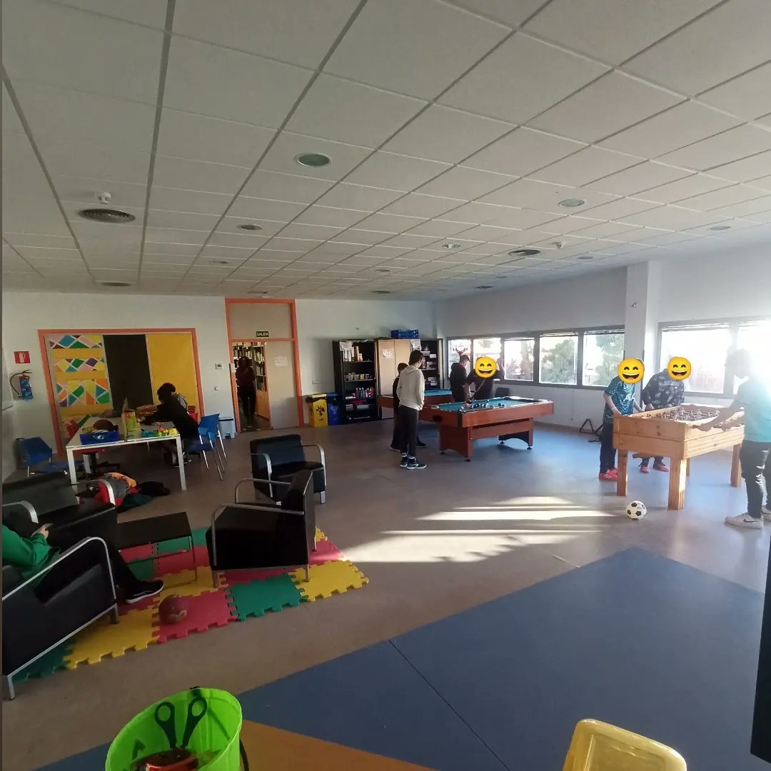 LA SEMANA PASADA INAUGURAMOS 💥EL AULA JOVEN 💥

Este fue el resultado.. 🙈🙈

Fue genial conoceros! Hasta el jueves 🤭

HORARIOS:

📢JUEVES Y VIERNES DE 16:00-20:45📢