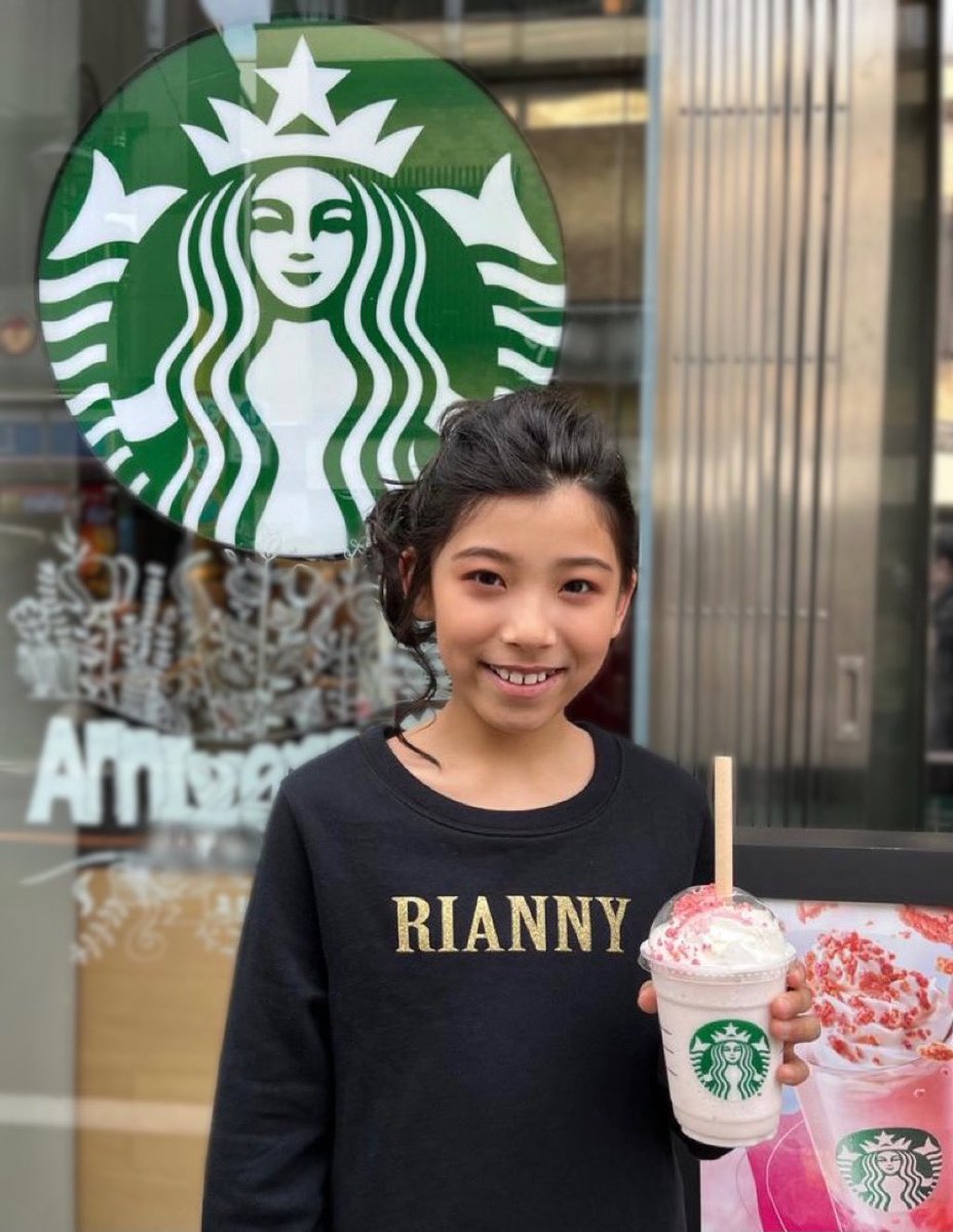 KYNANyosh's tweet photo. 昨日はタキシード撮影会で髪の毛をアップに📸✨
帰りにさくら咲くサクフラペチーノを飲んだぁ、、、甘くて美味しかったなぁ🌸🍓今年こそ桜の下でピクニックしたいなぁ😌

My hairstyle for a tuxedo photoshoot📸✨

#撮影 
#ヘアアレンジ
#スタバさくら 
#ヘアアレンジ 
#boymodel 
#ootd 
#kynan https://t.co/vLpTtGqLUJ