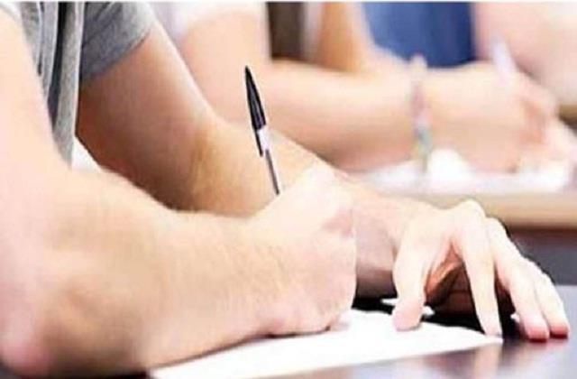 punjabkesari's tweet photo. अंबाला में पेपर सॉल्वर गैंग का पर्दाफाश: 11 सदस्य काबू, सॉफ्टवेयर से चल रहा था खेल
https://t.co/jRX77K6zx6
#Haryanahindinews #Ambalahindinews #PaperSolver #Gang #Busted https://t.co/xLK5WKhhYd
