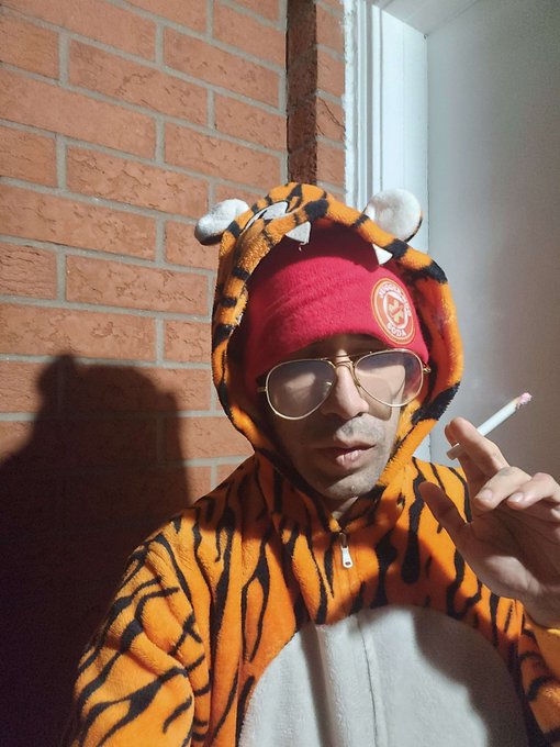 #tonythetiger #juggernogbeanie #juggernog #cold #ashy #canada #morningcigarette #followme https://t.<a href="/tag/tonythetiger"class="tags">#tonythetiger</a><a href="/tag/juggernogbeanie"class="tags">#juggernogbeanie</a><a href="/tag/juggernog"class="tags">#juggernog</a><a href="/tag/cold"class="tags">#cold</a><a href="/tag/followme"class="tags"><span>#followme</span></a><a href="/tag/canada"class="tags"><span>#canada</span></a><a href="/tag/ashy"class="tags"><span>#ashy</span></a><a href="/tag/morningcigarette"class="tags"><span>#morningcigarette</span></a>