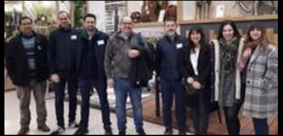 Signature ce matin de 3 conventions de #parrainage 🙏<a href="/leroymerlinfr/">Leroy Merlin</a> pour l’engagement auprès des filleules/ filleuls  
<a href="/GaillardGilles2/">Gaillard Gilles</a> <a href="/galtier_william/">William Galtier</a> <a href="/Helene_Ginoux/">Hélène Ginoux</a>