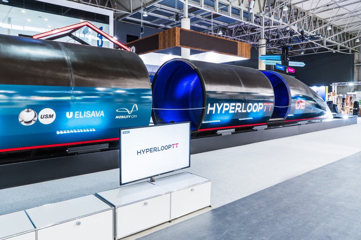 hyperlooptt's tweet image. We're thrilled to announce the unveiling of our second full-scale capsule fuselage at the Mobile World Congress in Barcelona. For the first time, attendees can experience the capsule's innovative materials, structure, and interior. #hyperloop #HyperloopTT