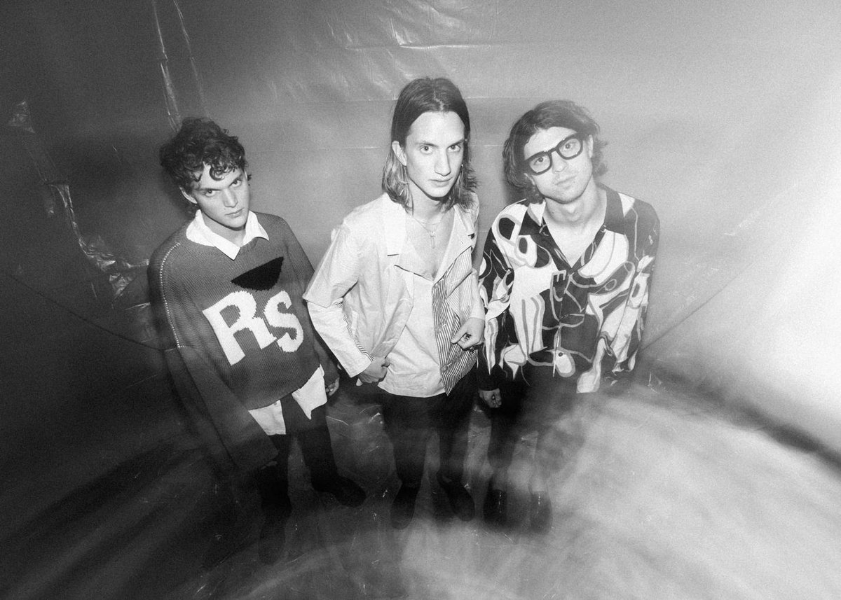 TheLyricOxford's tweet photo. TOMORROW NIGHT! COLONY HOUSE AT THE LYRIC! Doors at 7 pm, support at 8 pm, Colony House at 9 pm! 

Make sure to grab your tickets now before prices increase at midnight! https://t.co/WsNS6T4txY