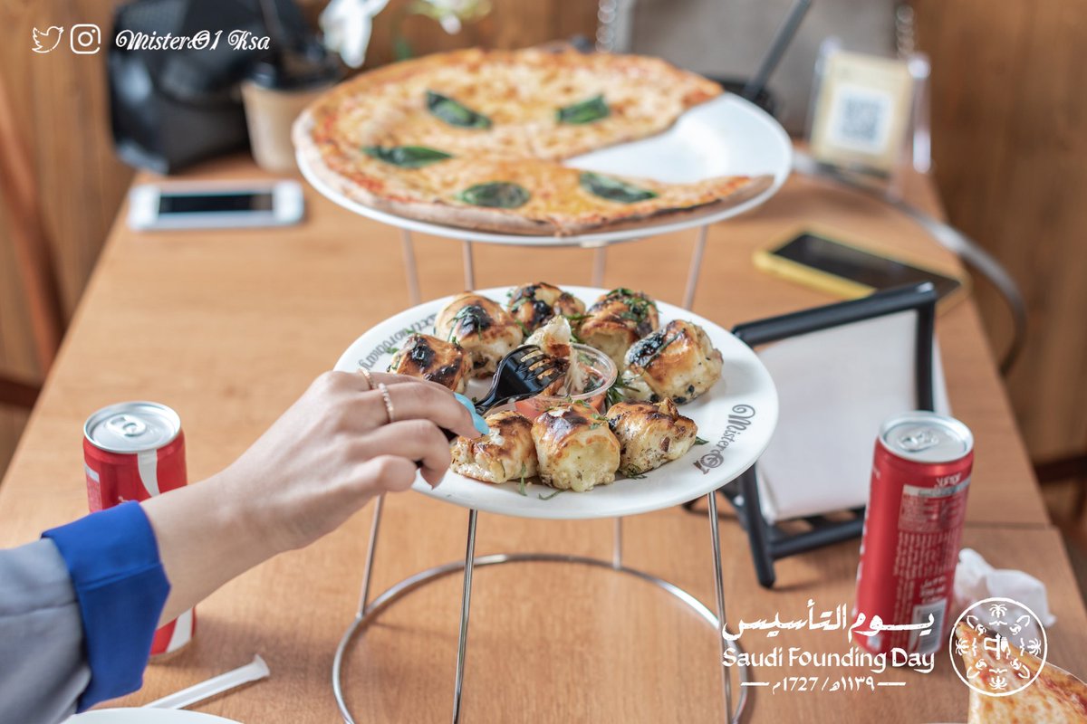 MisterO1ksa's tweet photo. مستر أو ون المكان المناسب للبيتزا
#riyadh #riyadhfood #Riyadhonly #riyadhresternt #riyadhrestaurant #RiyadhSeason #مطاعم #الرياض_اليوم #مطاعم_الرياض https://t.co/ow7VOLSyY4