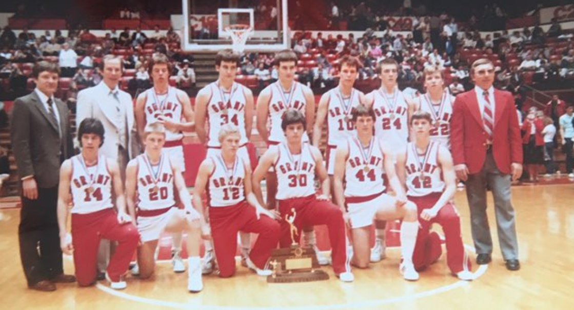 SuitUpVarsity's tweet image. The Grant Plainsmen celebrate their 1985 state title on the Sports Center floor.