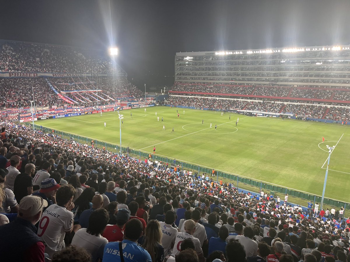 entradascndef1's tweet photo. Acá no importa el resultado ni la posición en la tabla. Se va por amor a los colores. https://t.co/D1M05Rqmly