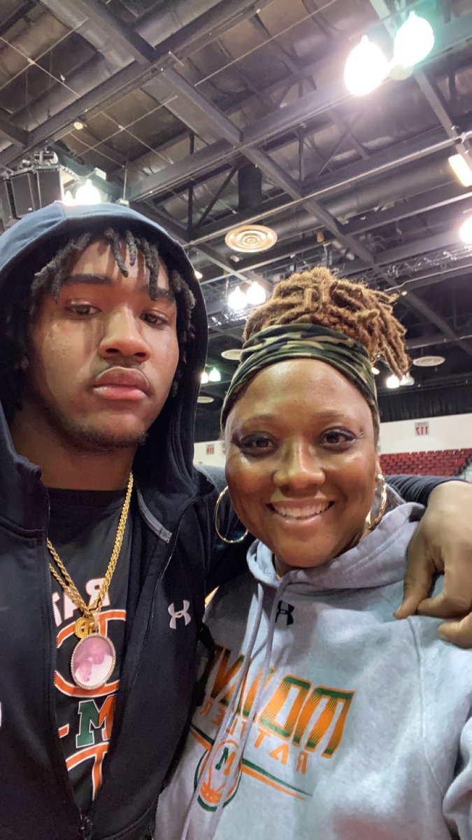 Yes! I am the proud mamma of a 2 time basketball state champion 🏀💍🏆. I am overjoyed. Thank you Lord for all of your BLESSINGS! ⁦<a href="/MojaveHoops/">Mojave High School Rattler Basketball</a>⁩ ⁦<a href="/HookfinDonte/">Donte Hookfin</a>⁩