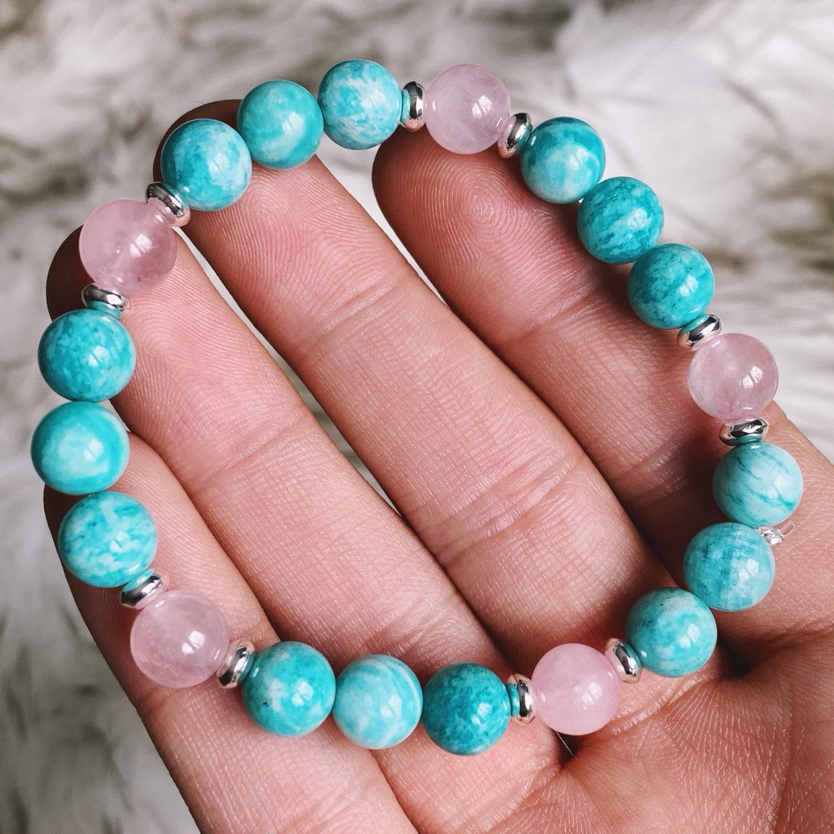 THE EMPATH 🌸💞✨
hope • self love • understanding 

this bracelet was made with
amazonite &amp; rose quartz