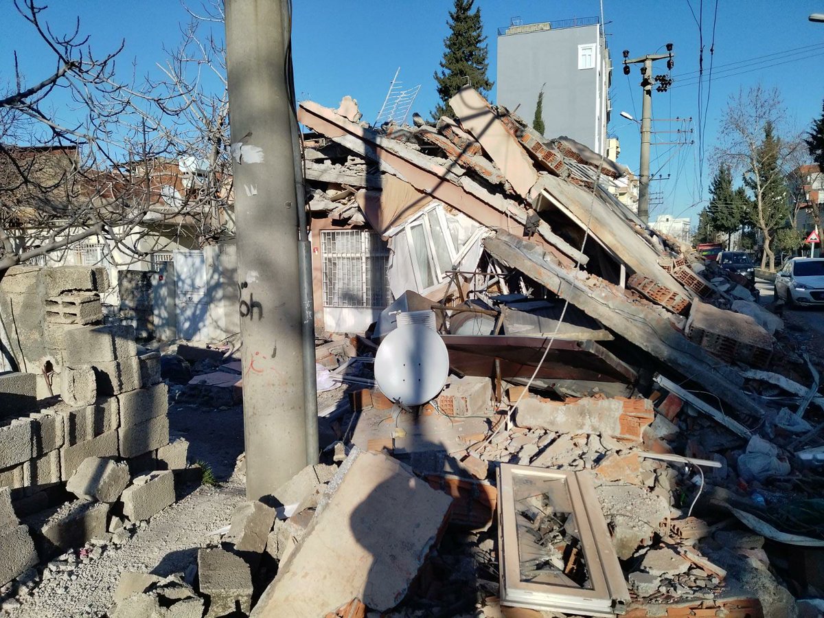 Serê gelê me sax be, em ê bi yekîtî û hevgirtinê birîna xwe bipêçin!

#Semsûr #Dîlok #Girgûm #Mereş #Efrîn #Amed #Meletî #Riha #Xetay #Usmanîye #Kilîs