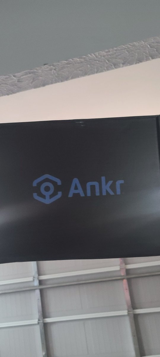 Guilde17's tweet photo. #ankr #ankrmerch #crypto
Ty @ankr for the awesome merch. I will wear this while riding my dragon vhagar. https://t.co/mU0Lqe3TgK