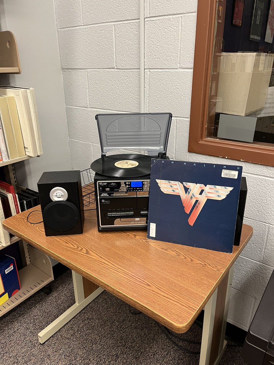 WIUMusicLibrary tweet picture