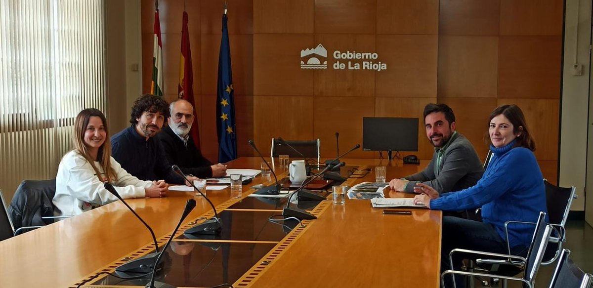 🤝Nos reunimos con la Asociación para la Recuperación del Monasterio de San Prudencio para analizar colaboraciones.

⛰️Un lugar enclavado en la Reserva de la Biosfera de #LaRioja, en una zona reconocida como Red Natura 2000 y Lugar de Interés Geológico por sus valores naturales.