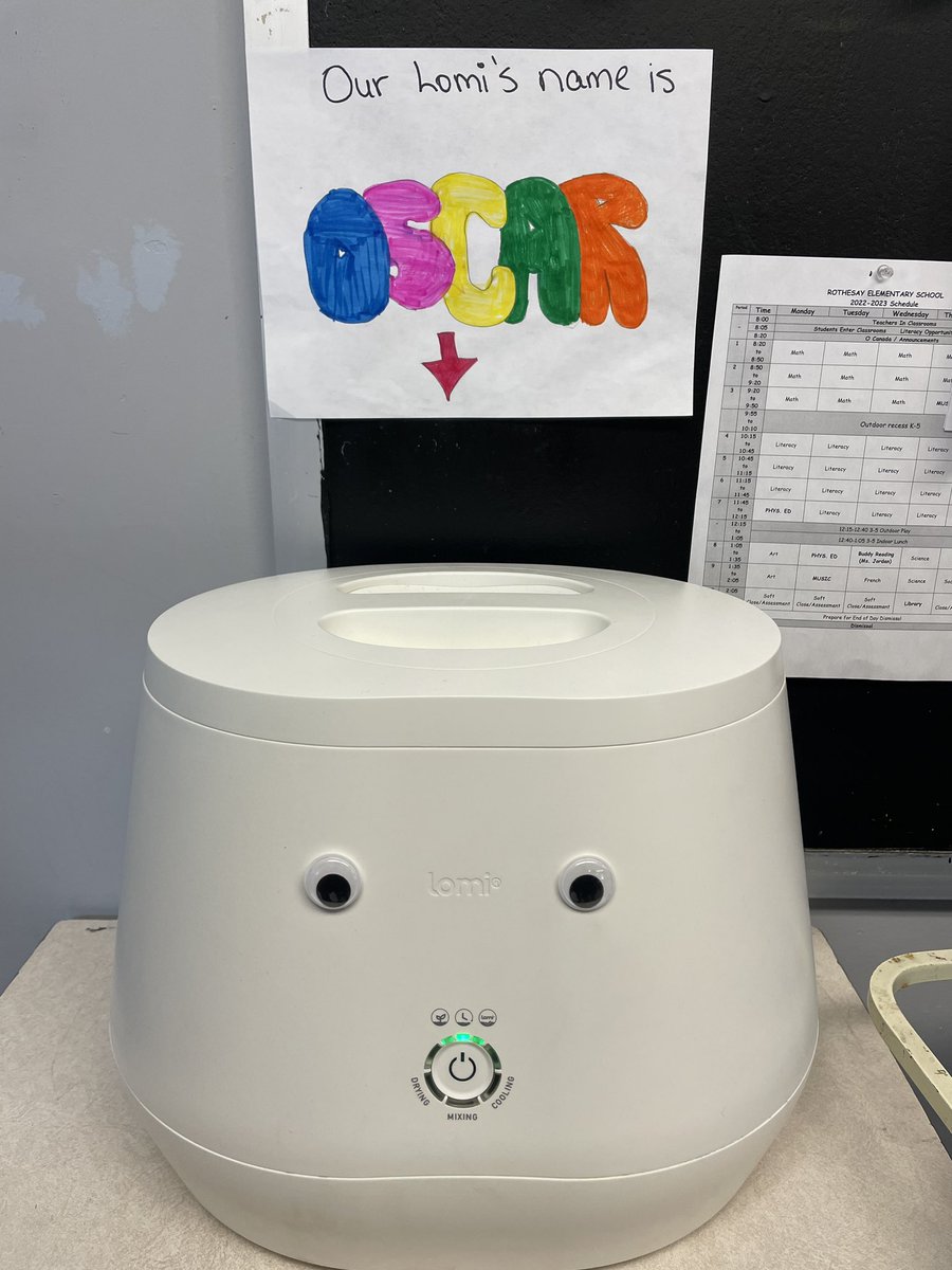My students are lovin the lomi. We named him Oscar. 😂 #lomi #getlomi