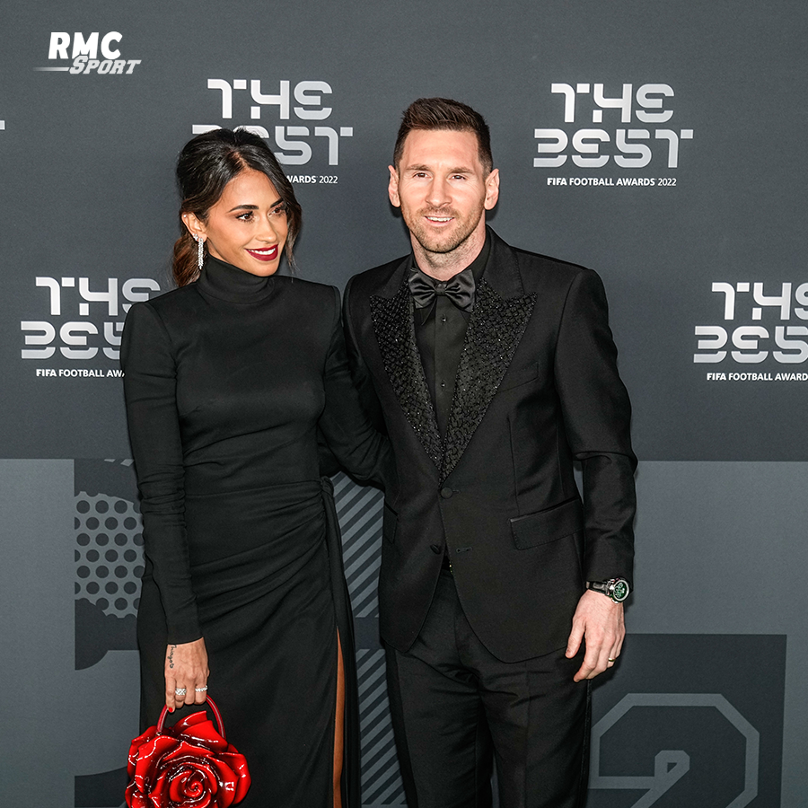RMCsport's tweet photo. 🇦🇷 Finaliste pour être élu meilleur joueur Fifa de l'année, Lionel Messi est ce soir à la cérémonie #TheBest.

https://t.co/fFLecd0rar https://t.co/6GuhSMNlbD