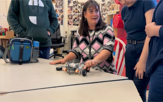 We are #SCCPSSPROUD of Raegan Dillon who has been named the 2024 Teacher of the Year for the <a href="/SCCPSS/">Savannah-Chatham County Public Schools</a>. We had the opportunity to catch Raegan Dillon in action interacting with The STEM Academy students.  Congratulations! <a href="/The_STEM_Academ/">The_STEM_Academy</a>