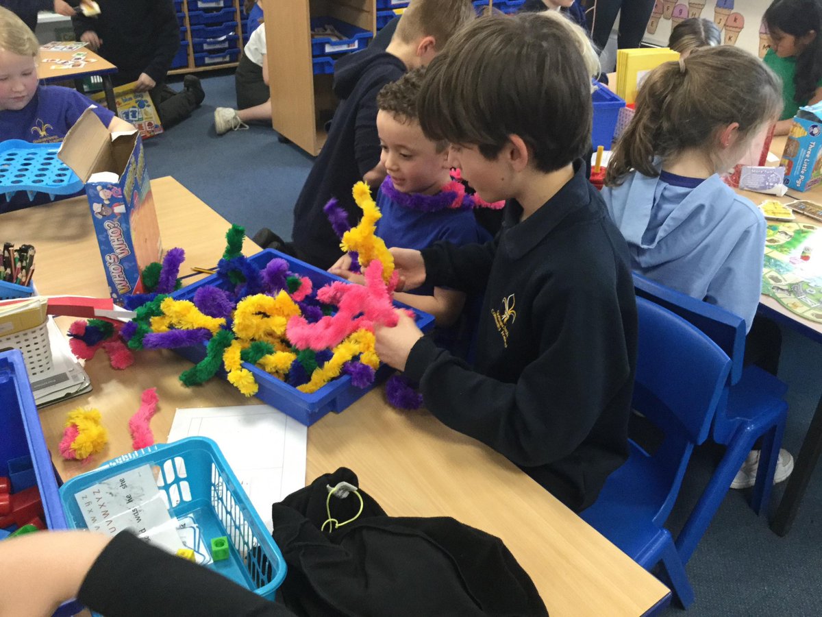 GCA_learning's tweet photo. Buddies! There is always a huge buzz of excitement when buddies are announced and get together. This tradition is something our older pupils always look forward to. It was great to see such joyful interactions #GCAwellbeing #GCAexperiences #GCAcommunity https://t.co/yAa9nJeEbC