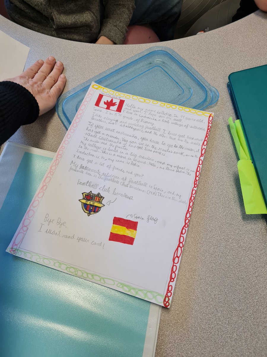 mariapercas's tweet image. Al cole de #carmangayschool me he traído las cartas escritas de los niños del @crafloridaduero Ha sido toda una sorpresa para ellos y ya se han puesto manos a la obra a escribir sus cartas para que me lleve de vuelta a España.
#escuelarural #COMUNICA_ACCION #formacionCyL