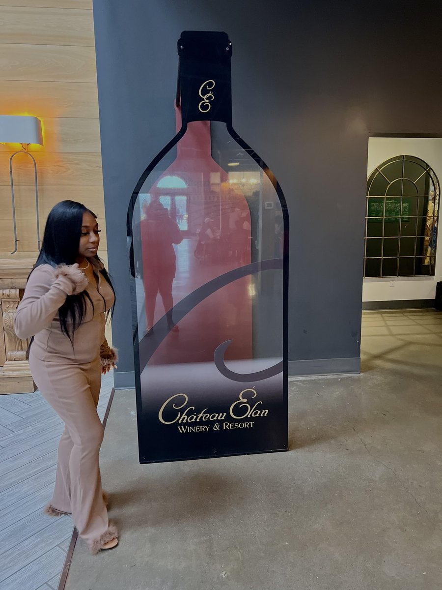 kenshanice1's tweet image. … in her mood . 💕 #BacheloretteWeekend