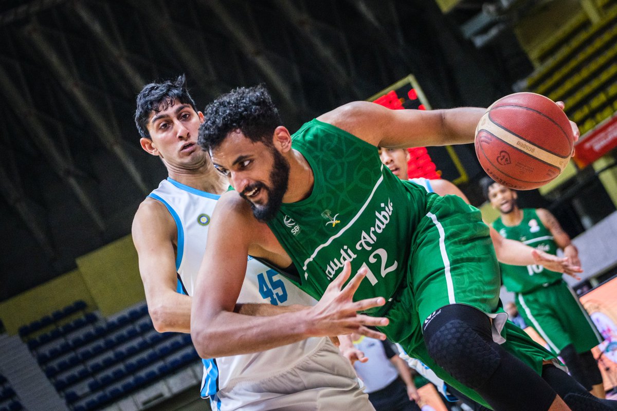 sbfksa's tweet photo. 📸🏀
🇸🇦 المنتخب السعودي 🆚 منتخب الهند 🇮🇳 
 تصفيات كأس العالم لكرة السلة 🏆

#WinForAll
#WinForSaudiArabia 
#FIBAWC https://t.co/bzOhe3muI9