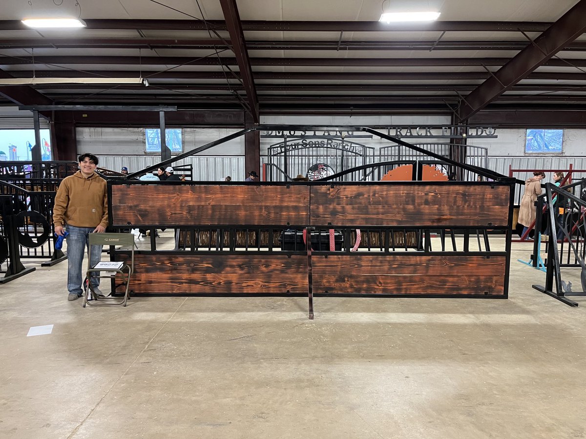 Look at this gorgeous gate from the Ag Contest Saturday morning in San Antonio! Alex Trevino- earned a red ribbon with his ranch gate! Gig’em Owls! #ChooseTheOriginal