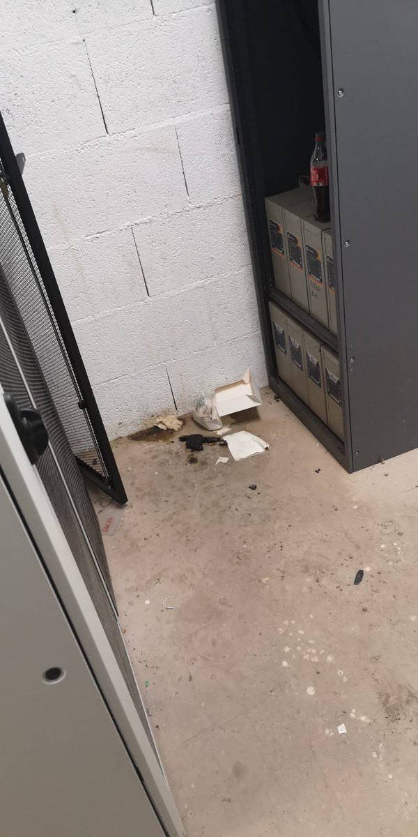 E_SperAnza's tweet photo. @huguesdelamure Et encore ! Il manque les photos des💩 dans certains NrO https://t.co/3Dt6pWk0SP