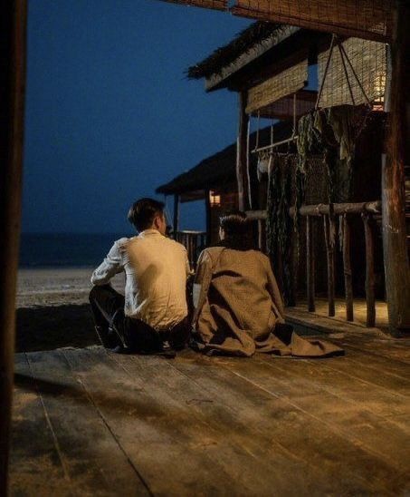 • Bir gönül inceliğidir, bir insana değerli olduğunu hissettirmek.

| Ahmed Arif