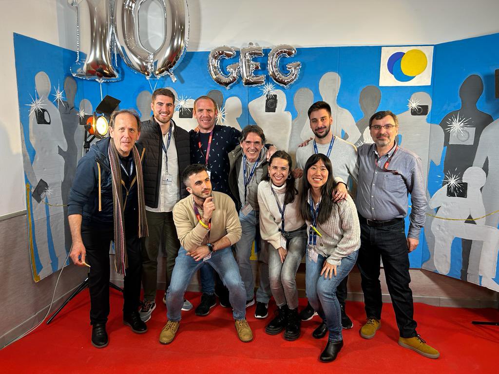 También fuimos con mis amigos de @Grupo_AEd mostrando las aulas C3 <a href="/HPEDU/">HP Education</a> <a href="/Intel_Spain/">Intel España</a>  que dispone de un gran equipo humano con profesionalidad <a href="/ElisaYeRico/">Elisa Rico⚜️</a>  <a href="/crepresa/">Carlos Represa</a> <a href="/profesergio3/">profesergio</a> <a href="/daravelo/">Jesús</a> <a href="/LuisAlfonso_R/">Luis Alfonso Ruiz</a>  <a href="/Fatima_DelgadoM/">Fátima Delgado</a> <a href="/PepeAE2/">Pepe_AE</a> <a href="/marniemor/">Marcos Nieto</a>