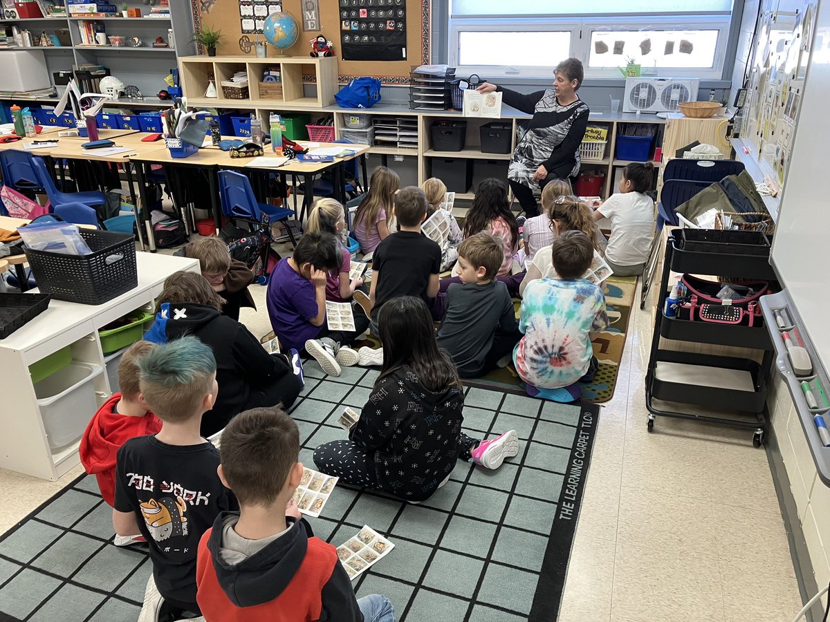 REMSJourneys's tweet photo. A big thank you to Trustees Gladys Kohler, Sandra Davies and Penny Helgason for being our guest readers last week! @evergreen_sd https://t.co/cByoQt9HQh