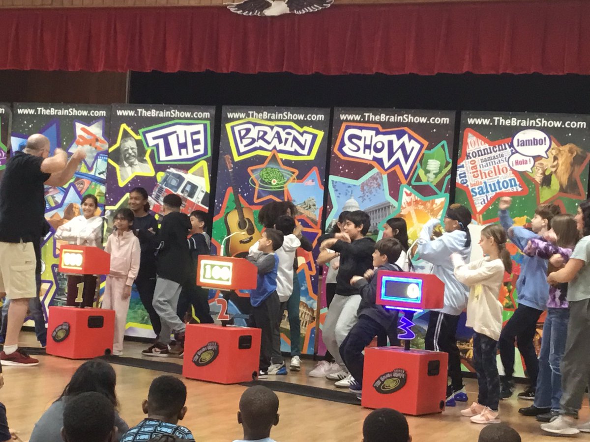 MrsWeiner21's tweet image. Had a great time answering 5th grade questions while dancing at The Brain Show! @ORHEagles21 #makingitfun #wehelpchildren