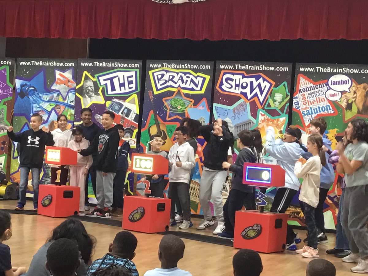 MrsWeiner21's tweet image. Had a great time answering 5th grade questions while dancing at The Brain Show! @ORHEagles21 #makingitfun #wehelpchildren