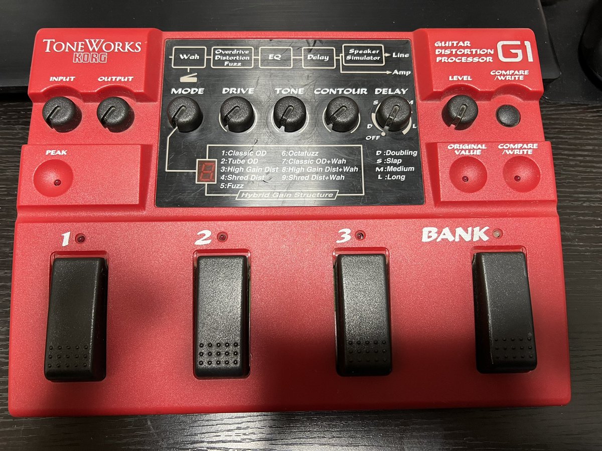 wachawachakie31's tweet photo. 画像を添付するの忘れてた！
『コルグTONE WORKS G1 DISTORTION PROCESSOR』

#KORG 
#G1 
#MultiEffector https://t.co/rZX1rDb3zC