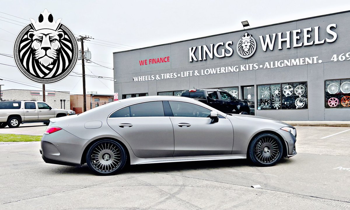 kingwtire6's tweet photo. 2019 Mercedes CLS 450 on staggered brushed titanium LFF-03 Harto’s 20X9 &amp; 20X11 and all wrapped up in Versatyre Tires! #KingsWheels2 #SuspensionSpecialists #Mercedes #CLS #LuxuryCars #LFF #Versatyre #Texas #Dallas #GreedyGrove #Buckner https://t.co/naaBnf3OiK