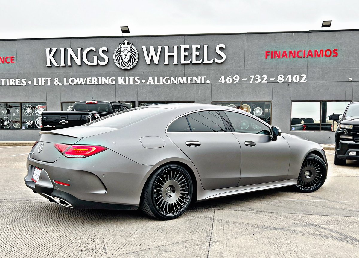 kingwtire6's tweet photo. 2019 Mercedes CLS 450 on staggered brushed titanium LFF-03 Harto’s 20X9 &amp; 20X11 and all wrapped up in Versatyre Tires! #KingsWheels2 #SuspensionSpecialists #Mercedes #CLS #LuxuryCars #LFF #Versatyre #Texas #Dallas #GreedyGrove #Buckner https://t.co/naaBnf3OiK